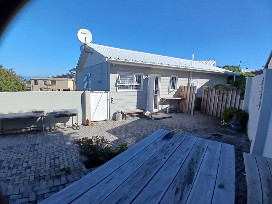 4 Bedroom Property for Sale in De Kelders Western Cape